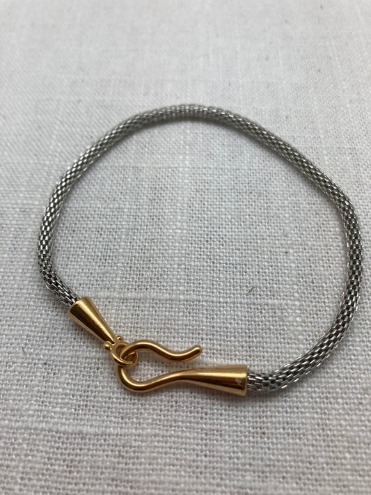 Simple Hook Bracelet
