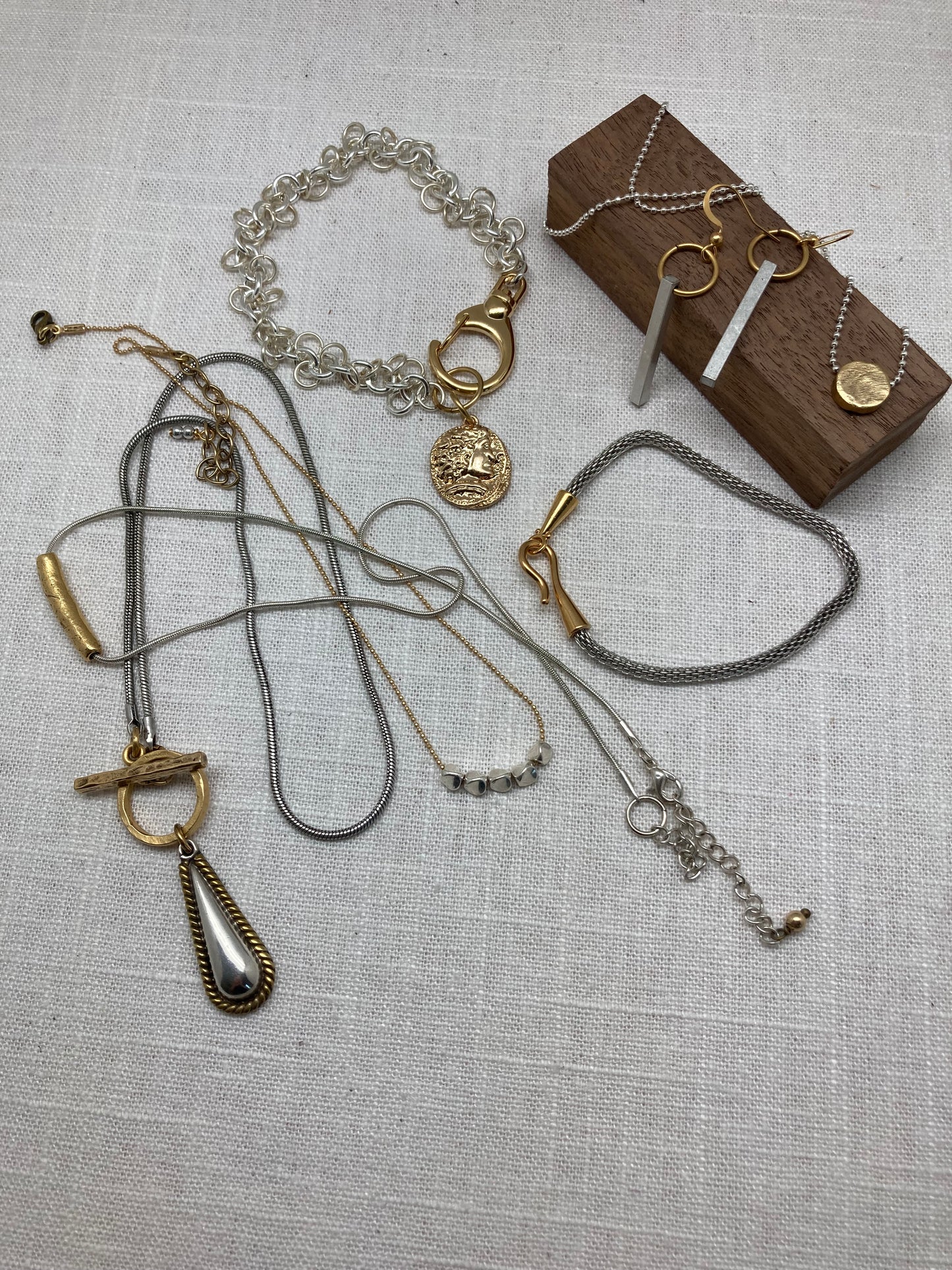 Simple Hook Bracelet