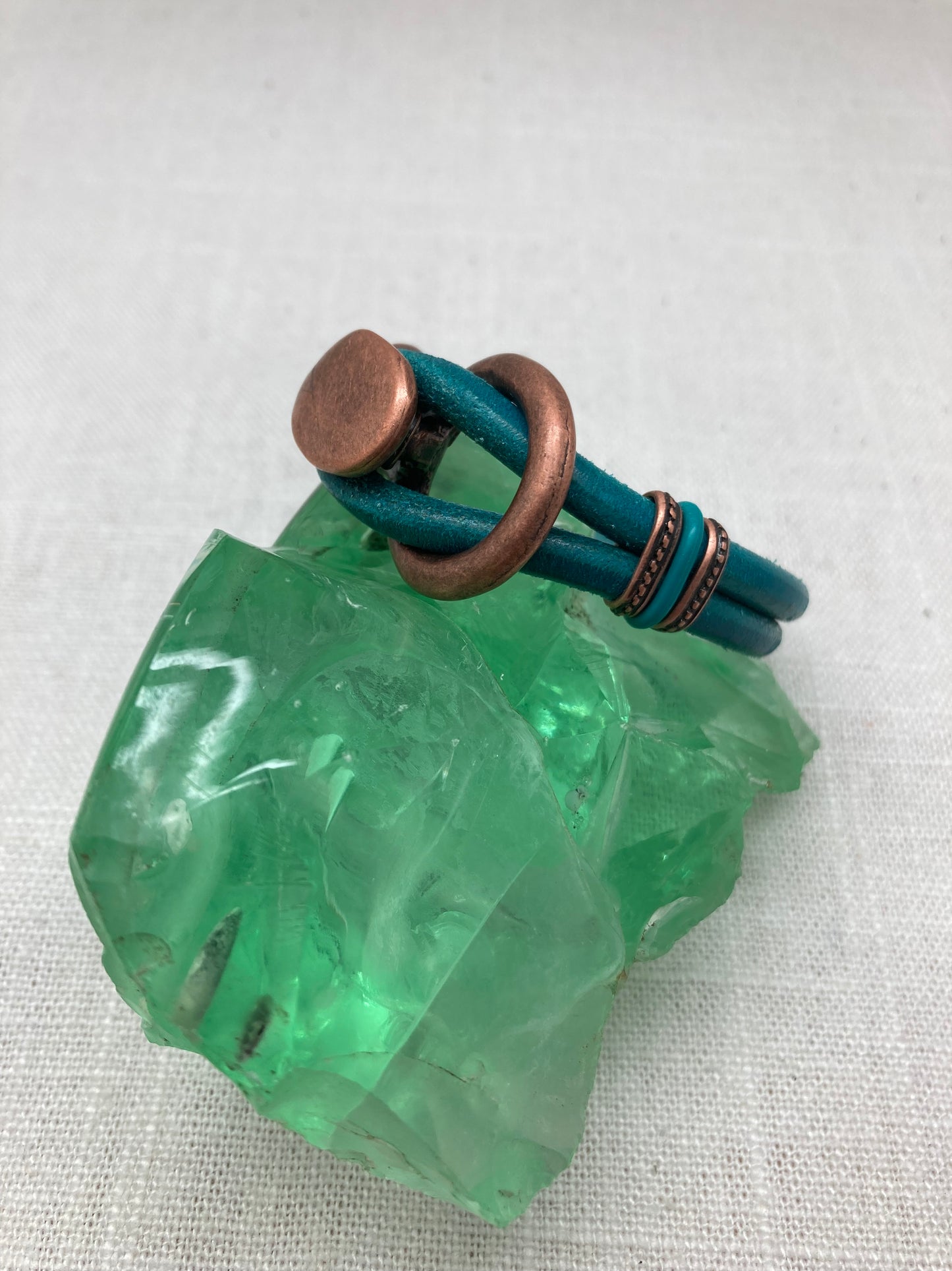 Copper button hitch bracelet