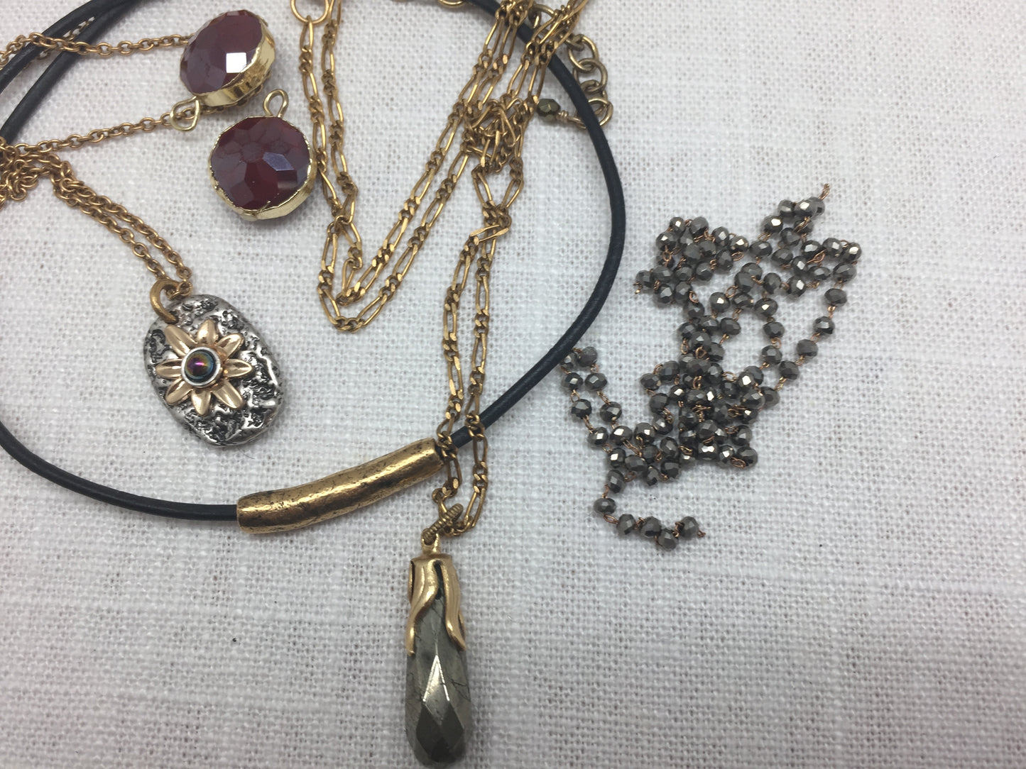 Simple Gold Choker Necklace