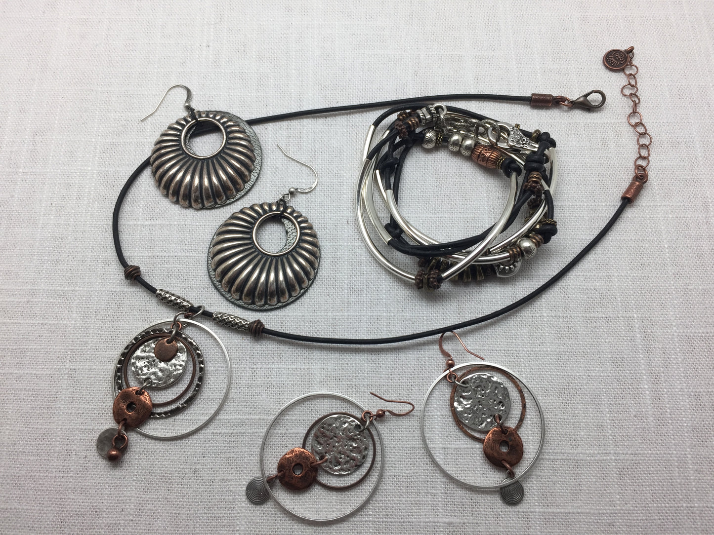 Saturn Necklace